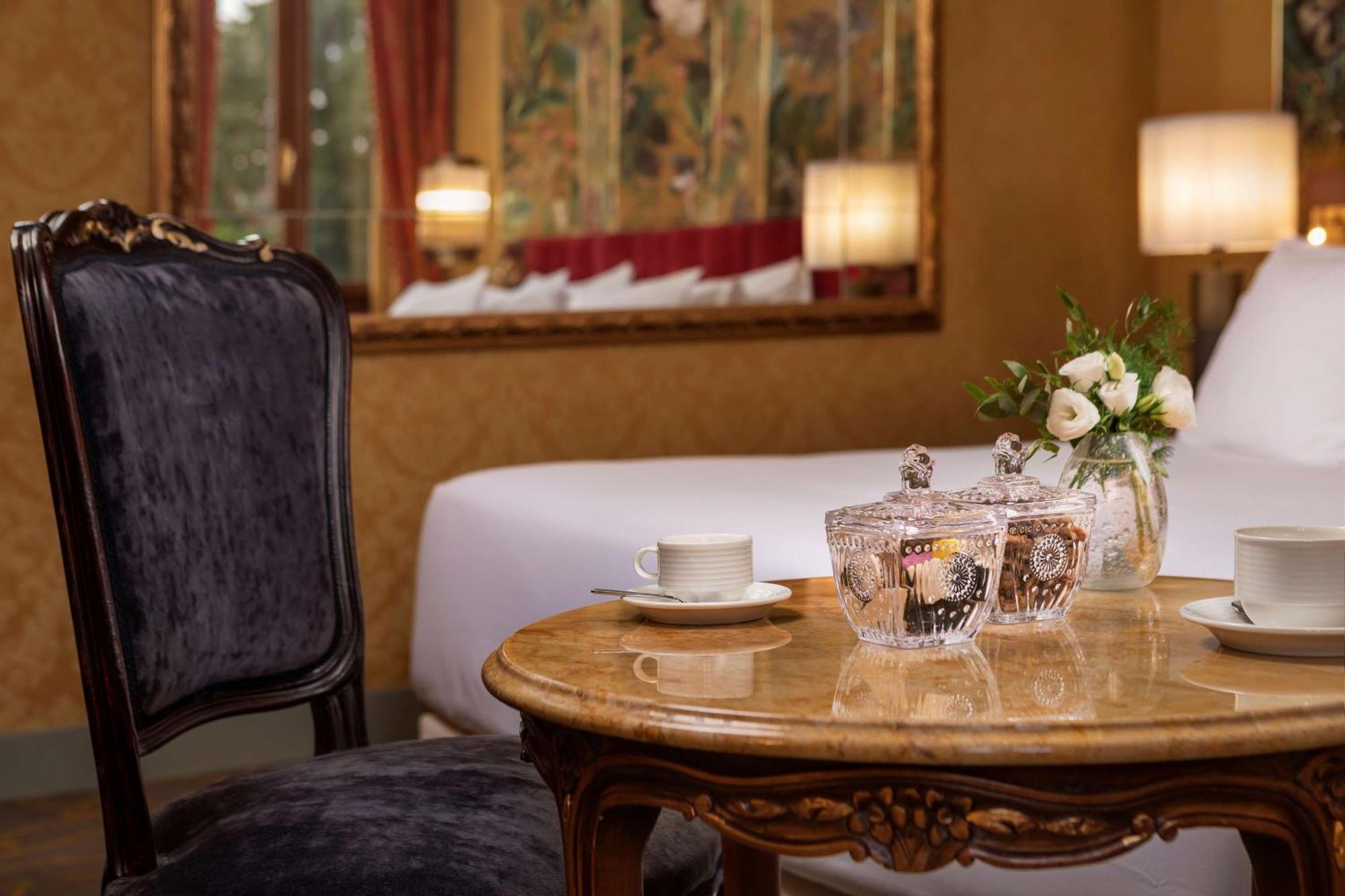 Nh Collection Grand Hotel Palazzo Dei Dogi Венеция Екстериор снимка